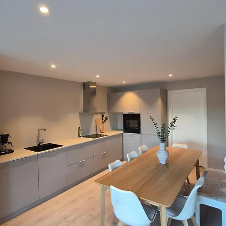 Ny Stor Toppleilighet I Sogne Apartment