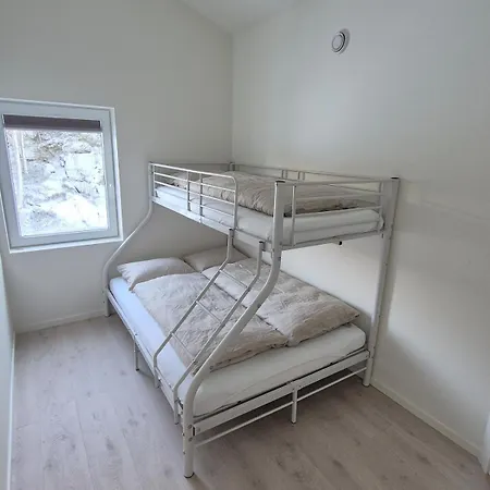 Toppleilighet I Sogne Med Innendors Basseng كريستينساند