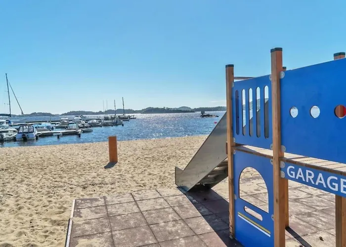 Toppleilighet I Sogne Med Innendors Basseng *