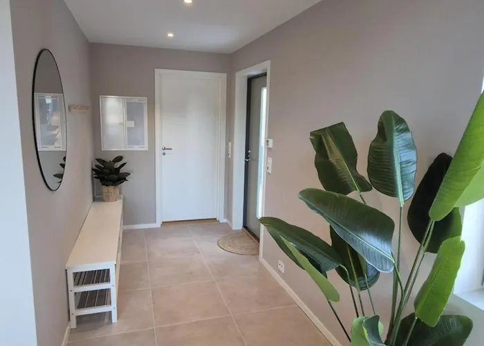 Toppleilighet I Sogne Med Innendors Basseng *